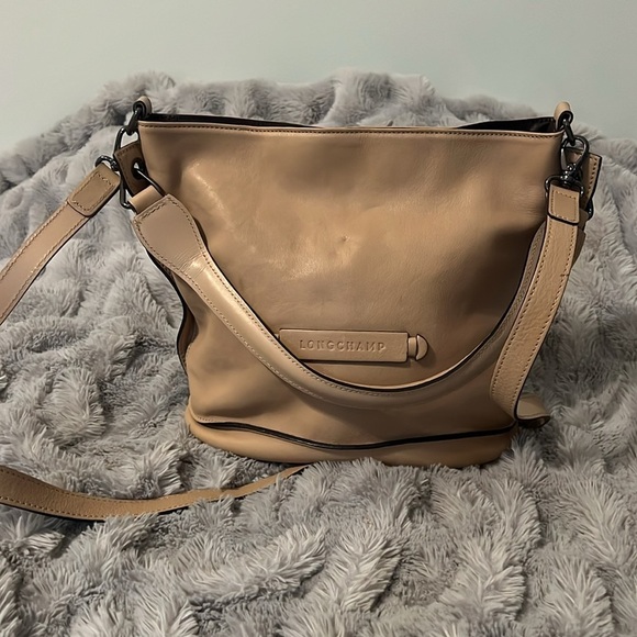 Longchamp classic leather cross body 3D bag in light beige - Picture 1 of 16